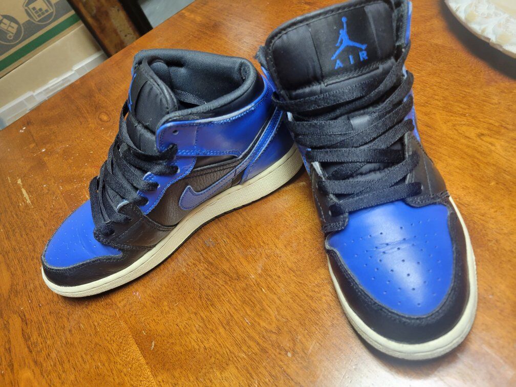Nike jordan1 mids