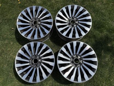 Lincoln Navigator 22" Wheels