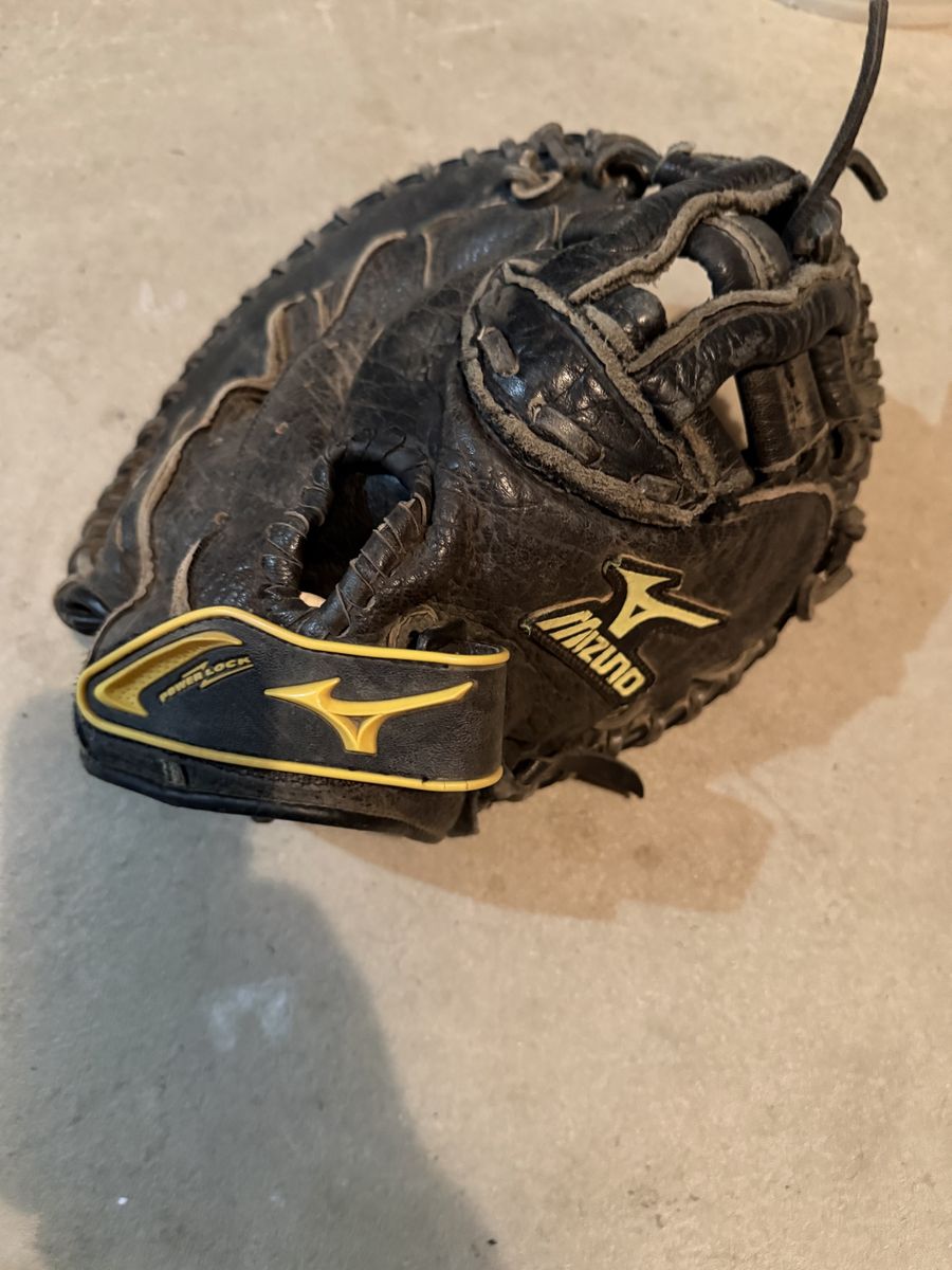 Mizuno Softball Catchers Glove