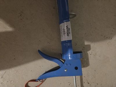 Victory Products Model 035 Blue Ratchet Rod Caulking Gun
