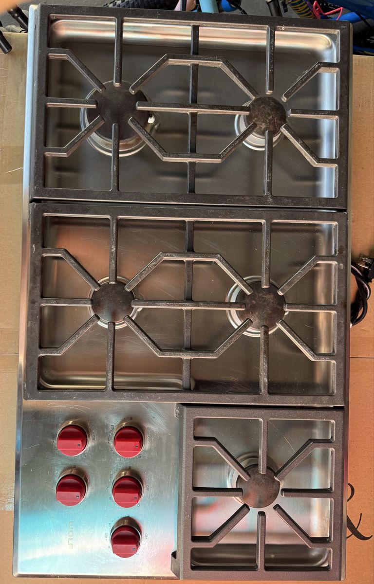 Wolf 36" Stainless Steel Gas Cooktop with 5 Burners & Red Knobs