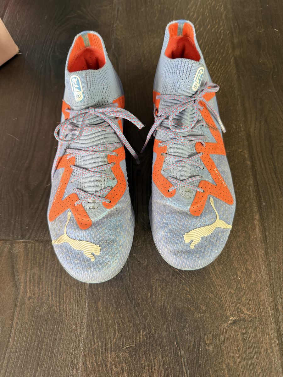 Puma Size 6 Soccer Cleats
