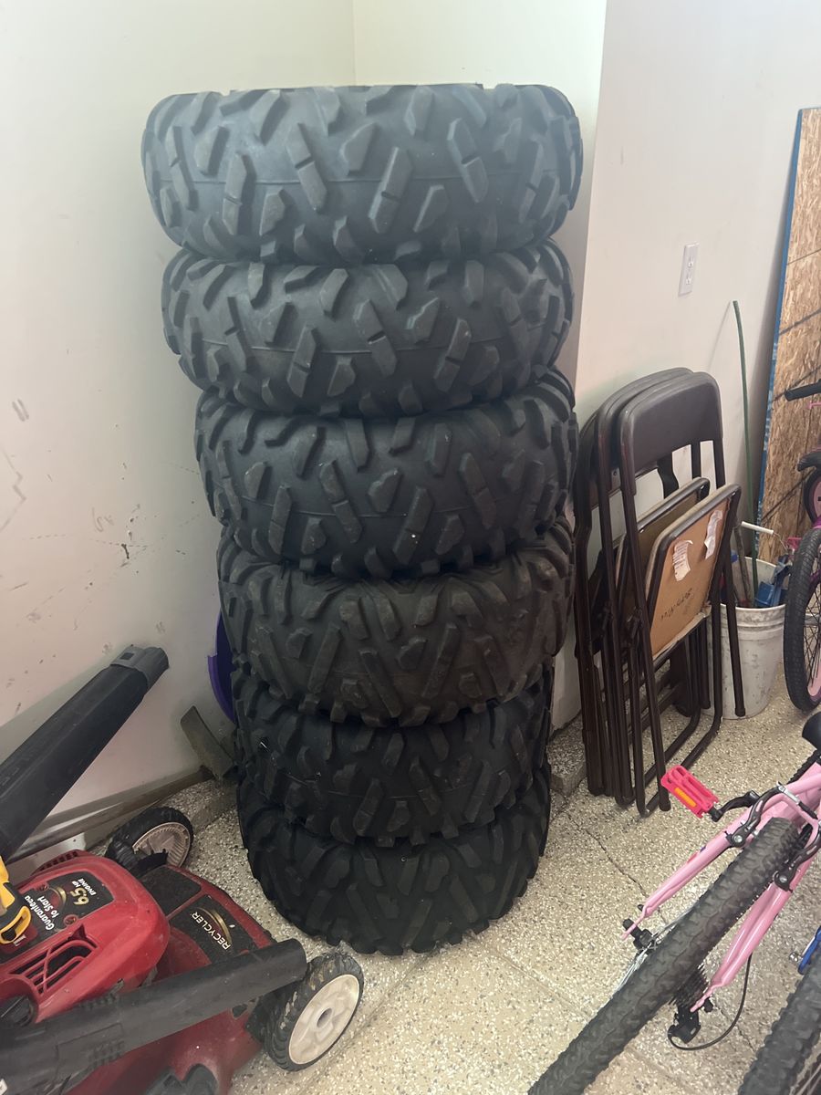 Polaris RZR stock tires/wheels