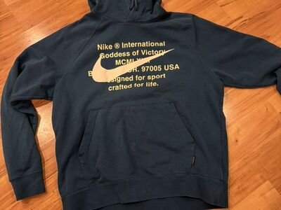 Nike Hoodie Size Large