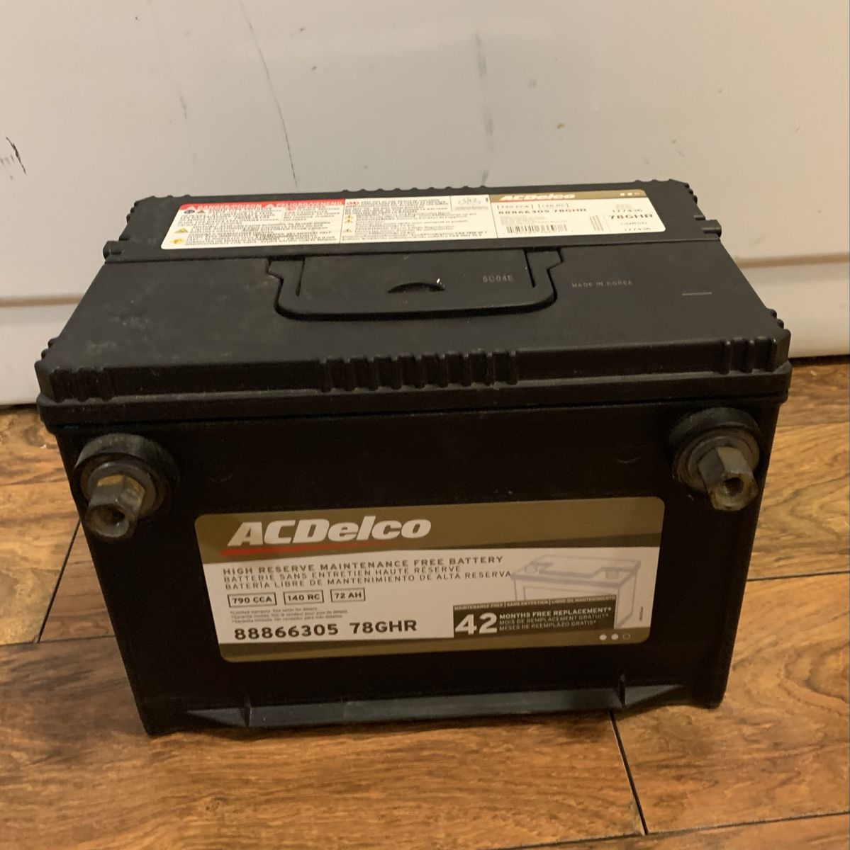 Automotive battery AcDelco 78GHR group 78 car battery truck battery
