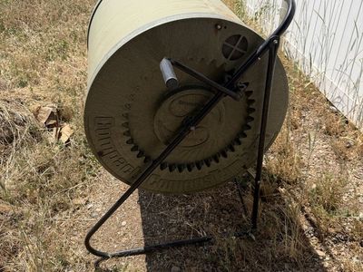 Homasy Garden Compost Bin Tumbler - Large Capacity Outdoor Rotating Composter