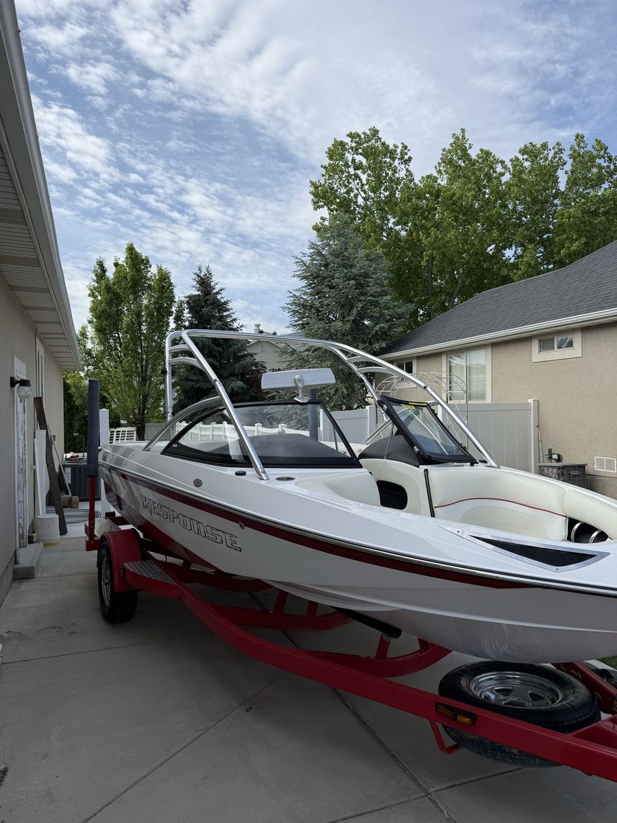 2013 Malibu Response TXI – Only 148 Hours – Private Lake Boat