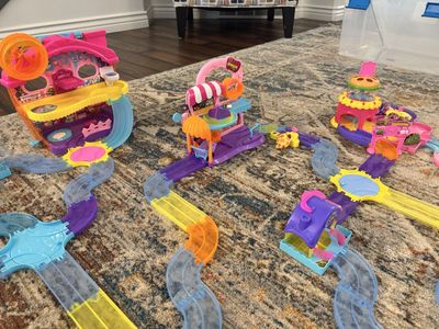 Zhu Zhu Pets Toy Hamsters Large Track Playset Lot with Accessories