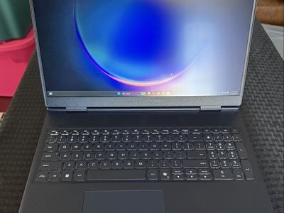 Alienware 16 Aurora Gaming Laptop (2025) – Core i9