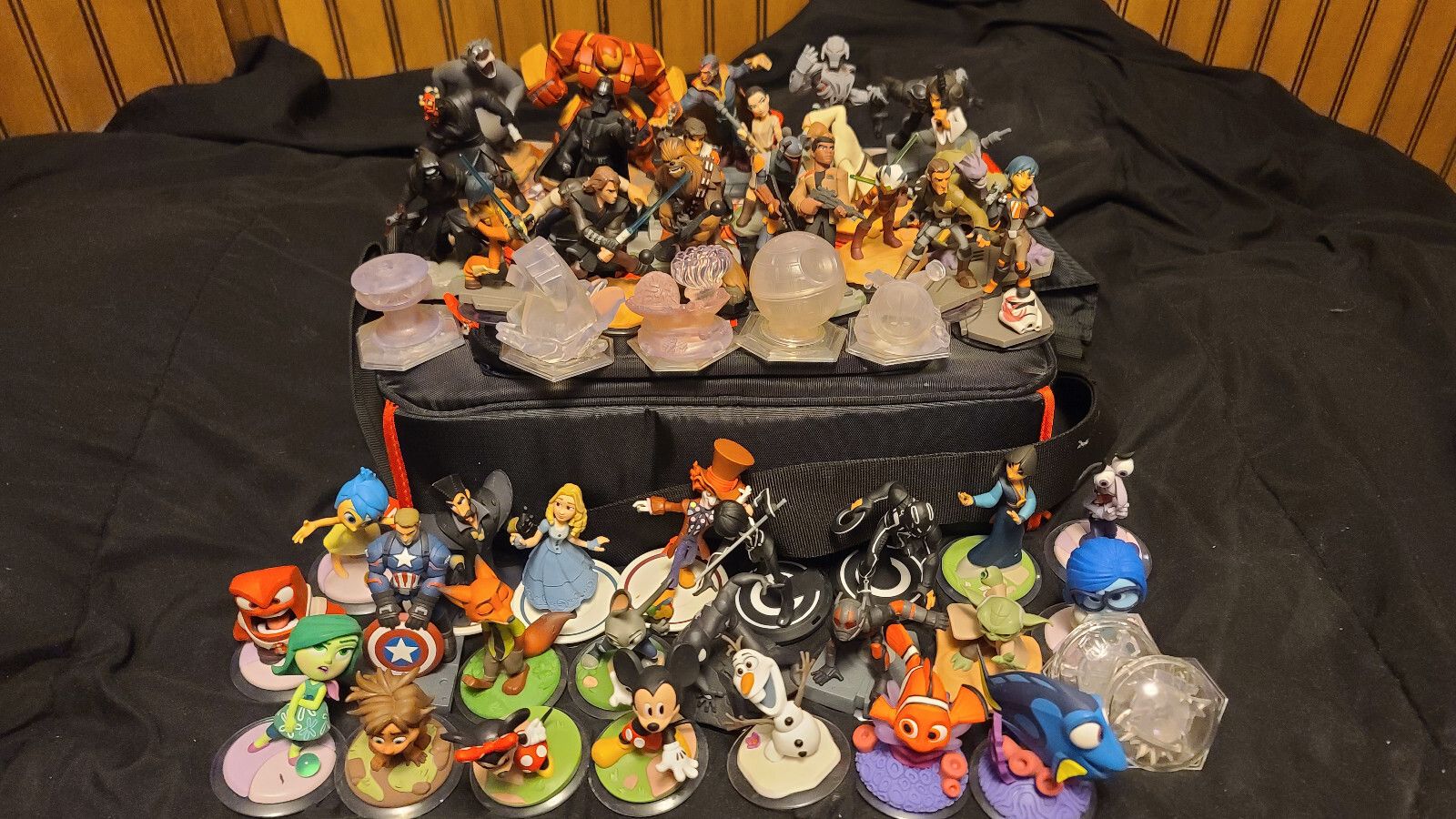 Disney Infinity 3.0 Near Complete Base Figure Set With Discs Cards Etc