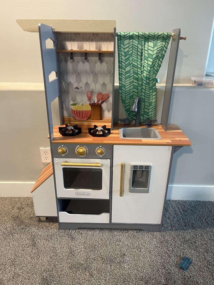 KidKraft Modern Play Kitchen Wooden Pretend Food Toy Set with Refrigerator, Oven, Stove, Sink