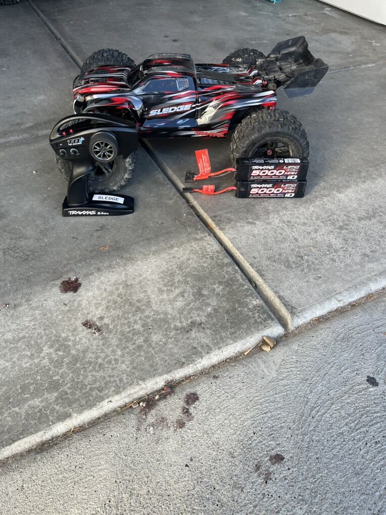 Traxxas SLEDGE BELTED TIRES