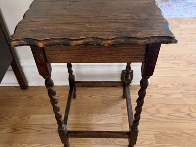 Vintage Scalloped Edge End Table with Barley Twist Legs - Dark Wood Side Table