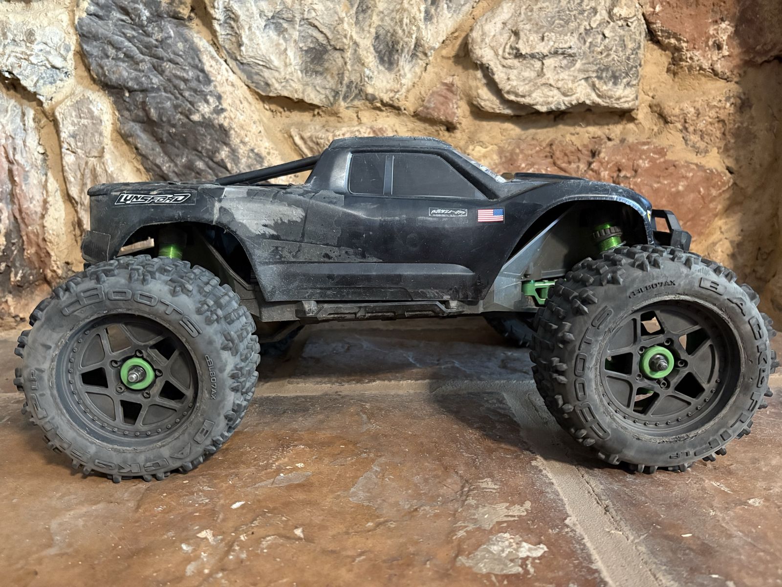 Traxxas maxx V2 RTR