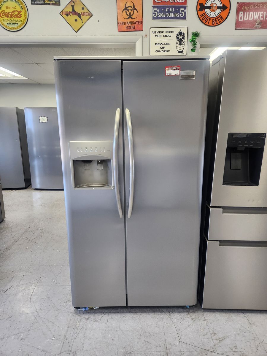 Frigidaire Side-by-Side Refrigerator Stainless Steel