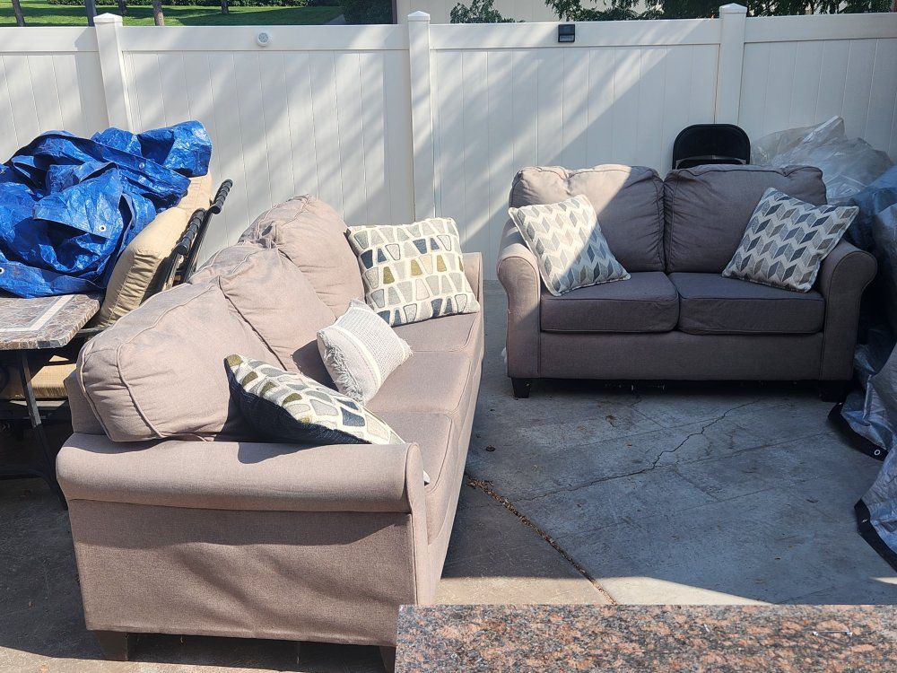 Sofa & Loveseat Set