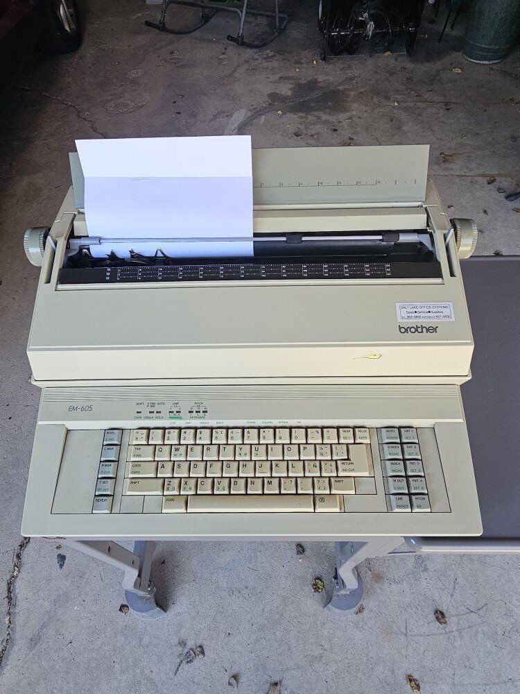 Brother EM 605 Typewriter