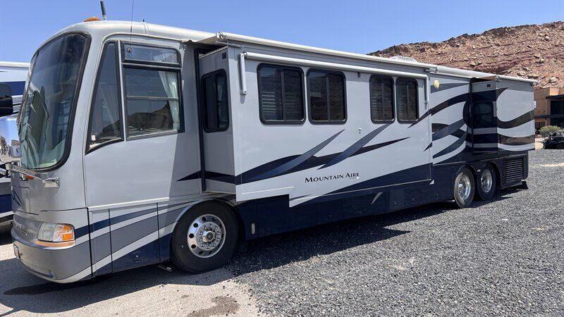 2004 Newmar Moutain Aire 4301