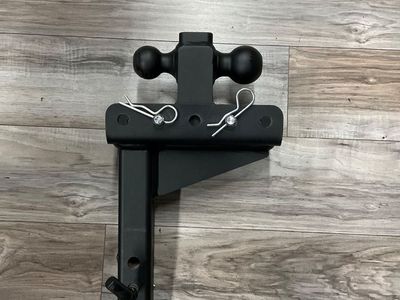 BORK V-5 2 BALL HITCH