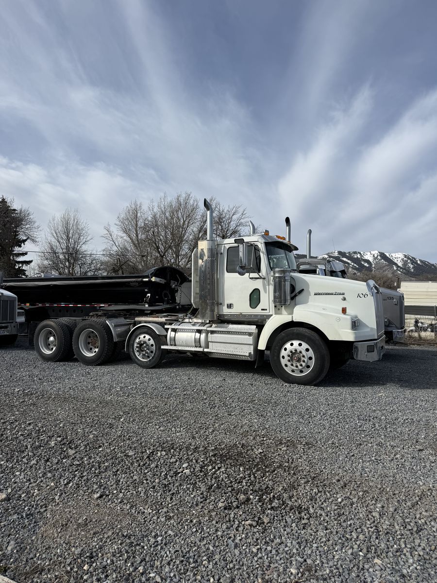 2012 Western Star Day Cab