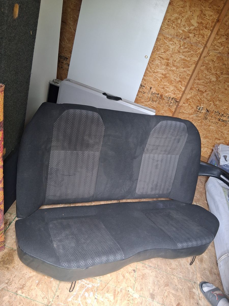 2000 Subaru RS rear seats