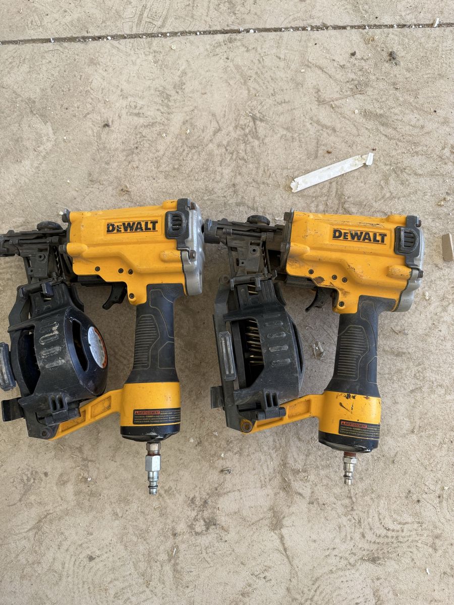 DeWalt 1-3/4 in. 15 Degree Pneumatic Coil Roofing Nailer