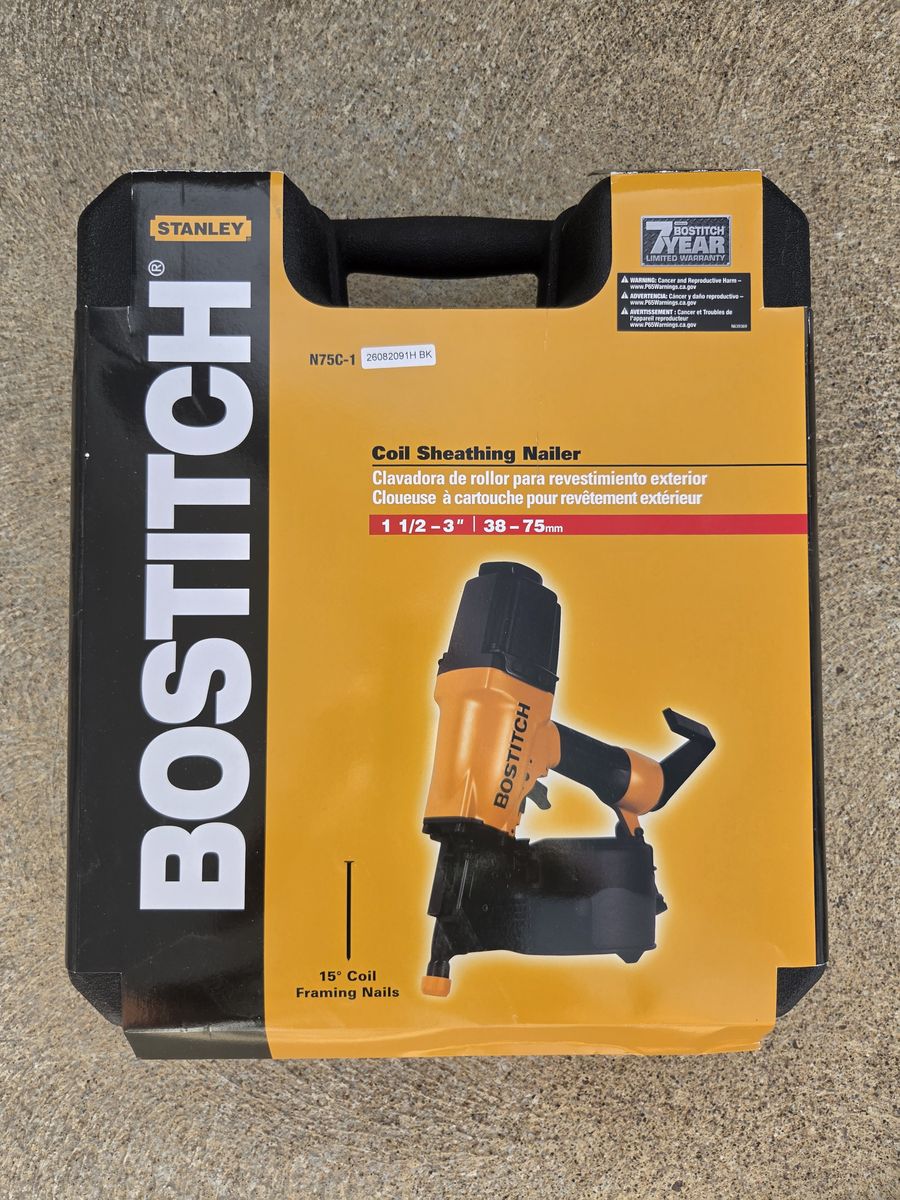 Bostitch 1.5-in to 3-in 15 Degree Pneumatic Siding/Sheathing Nailer w/Hard Case