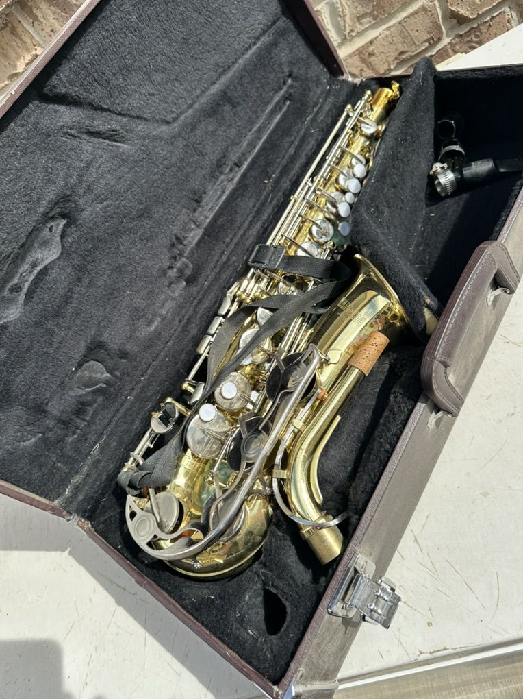 USED Yamaha Student Alto Saxophone