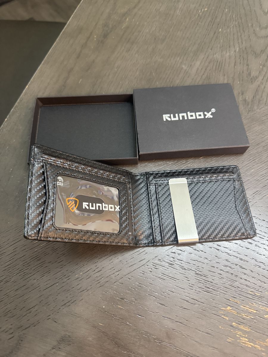 RUNBOX RFID Blocking Carbon Fiber Wallet with Money Clip - Slim Bifold Design