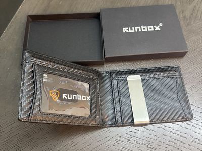 RUNBOX RFID Blocking Carbon Fiber Wallet with Money Clip - Slim Bifold Design