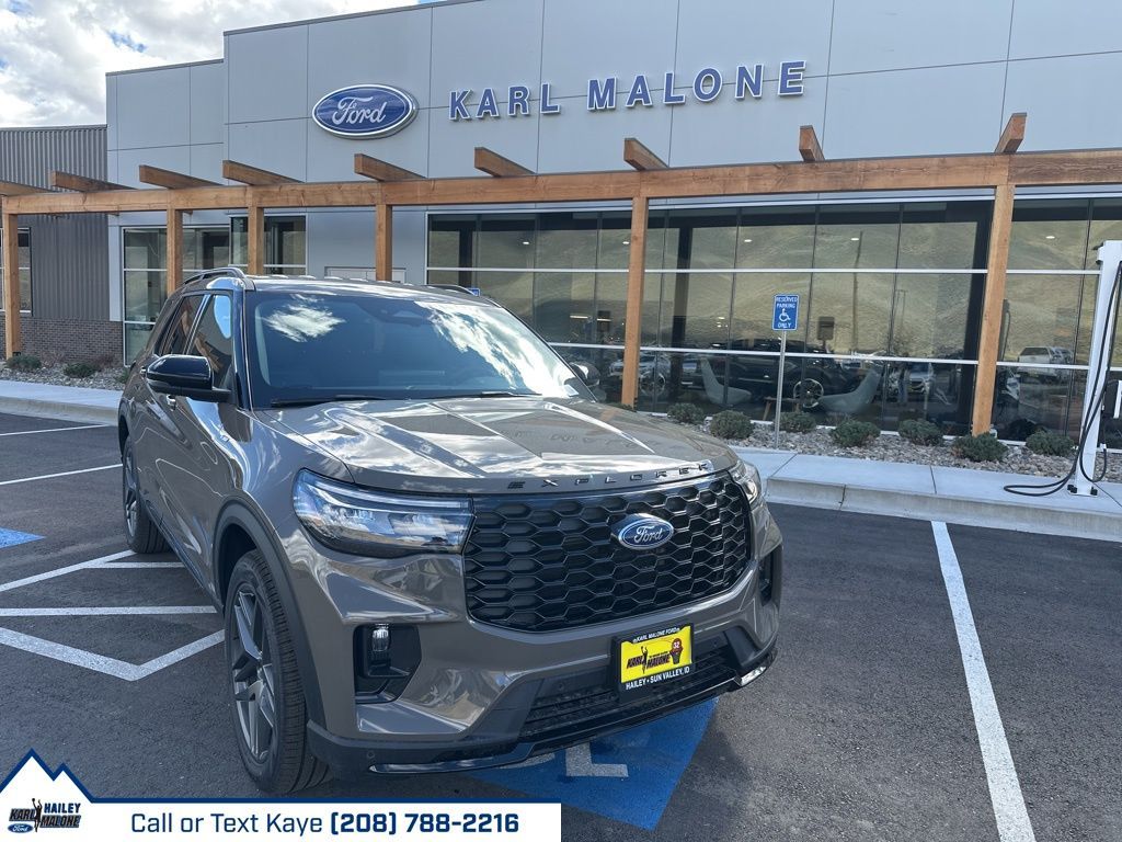 2026 Ford Explorer ST-Line