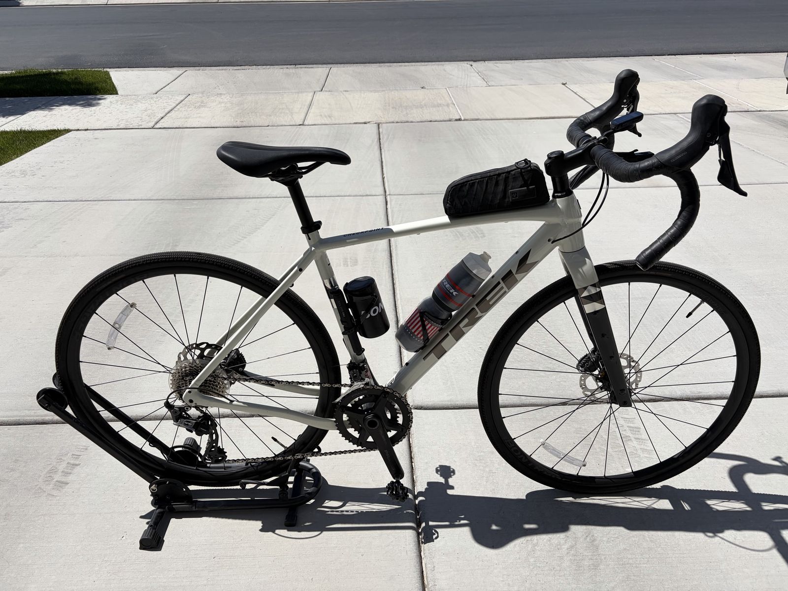 2023 Trek Checkpoint ALR 5 + extras