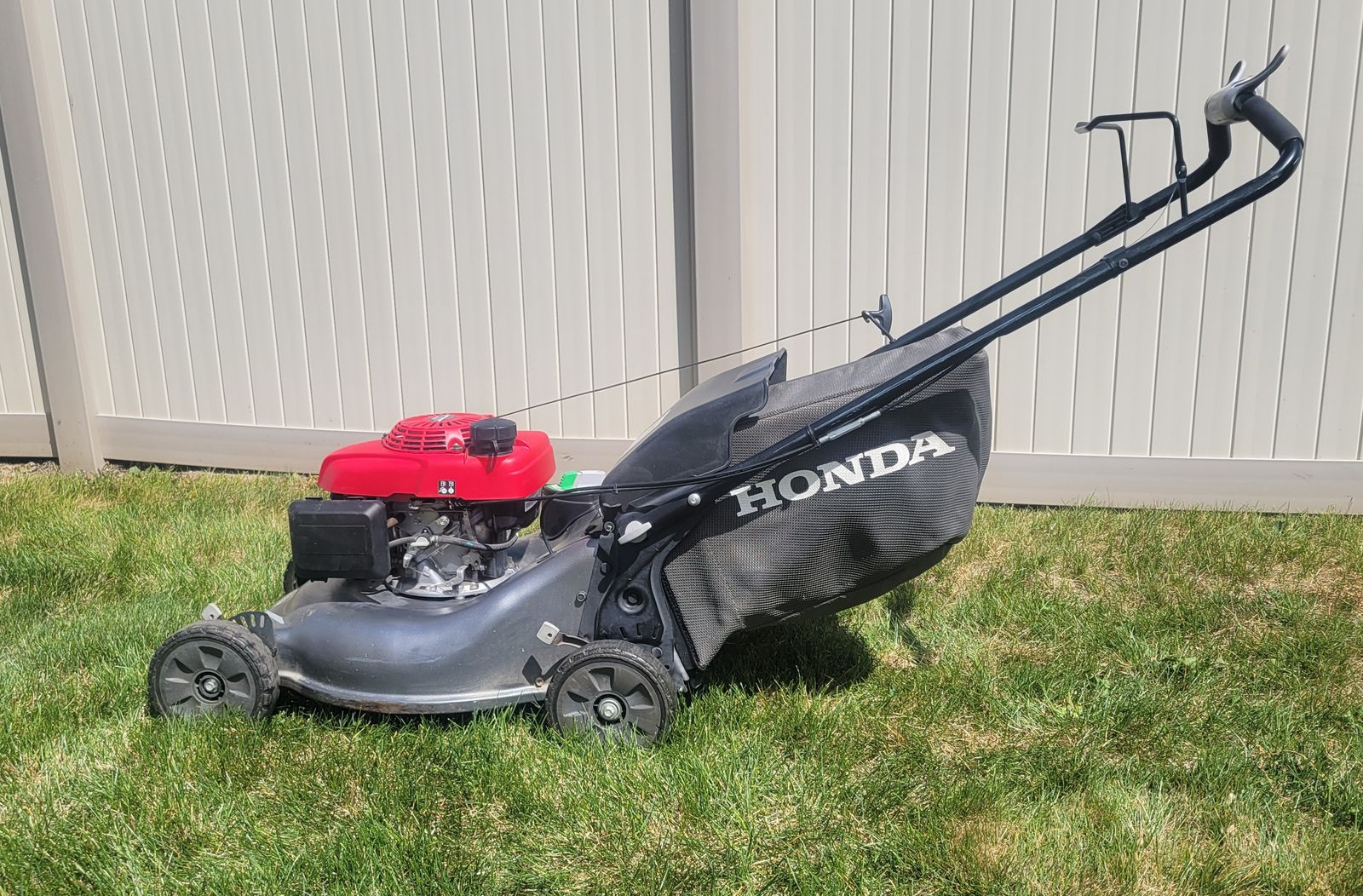 Honda HRR216VKA lawn mower