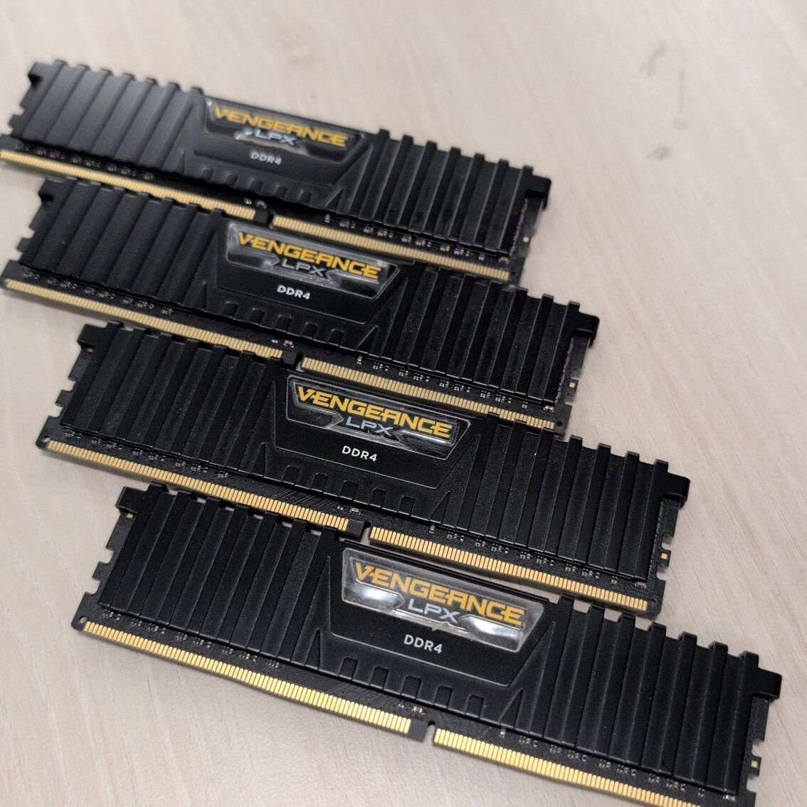 DDR4 RAM 32gb Vengeance LPX Open to Offers