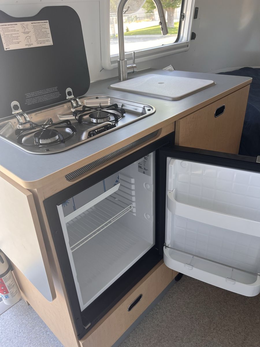 Main image 12