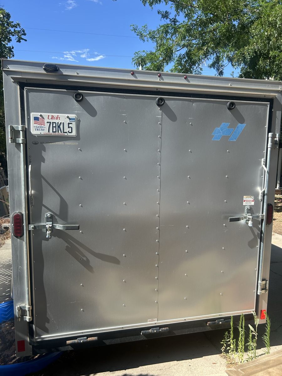 Haulmark Dual Axle Enclosed Cargo Trailer