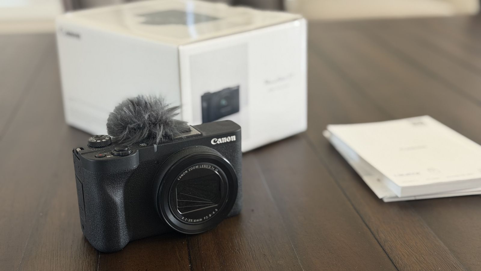 Canon Powershot V1 Vlog Camera