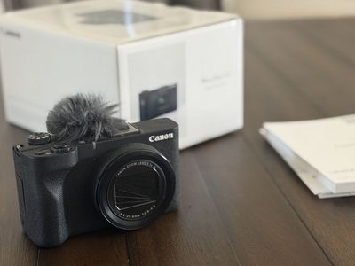Canon Powershot V1 Vlog Camera