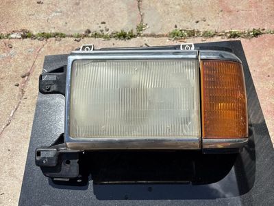 1990s Ford F-150 headlight OEM