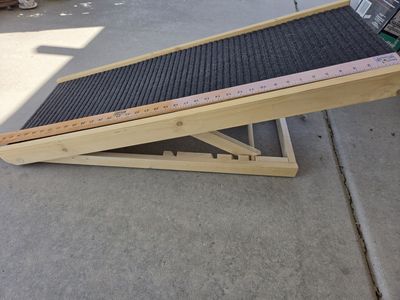 Adjustable height dog ramp