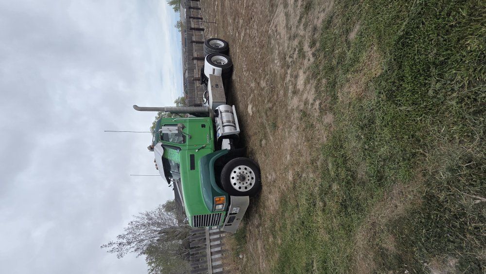 mack not peterbilt or kenworth