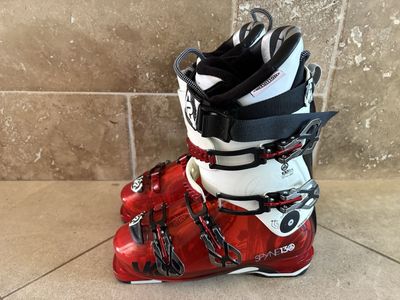 Red K2 Spyne 130 LV Alpine Ski Boots Sz 26.5