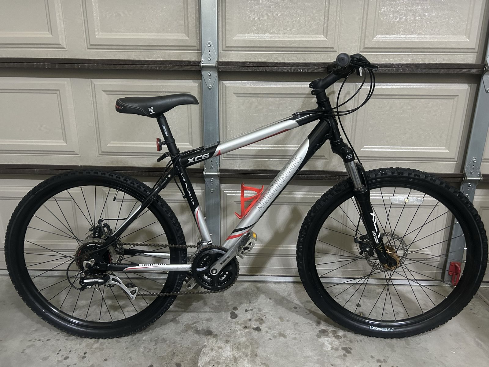 Northrock CX6 - Medium