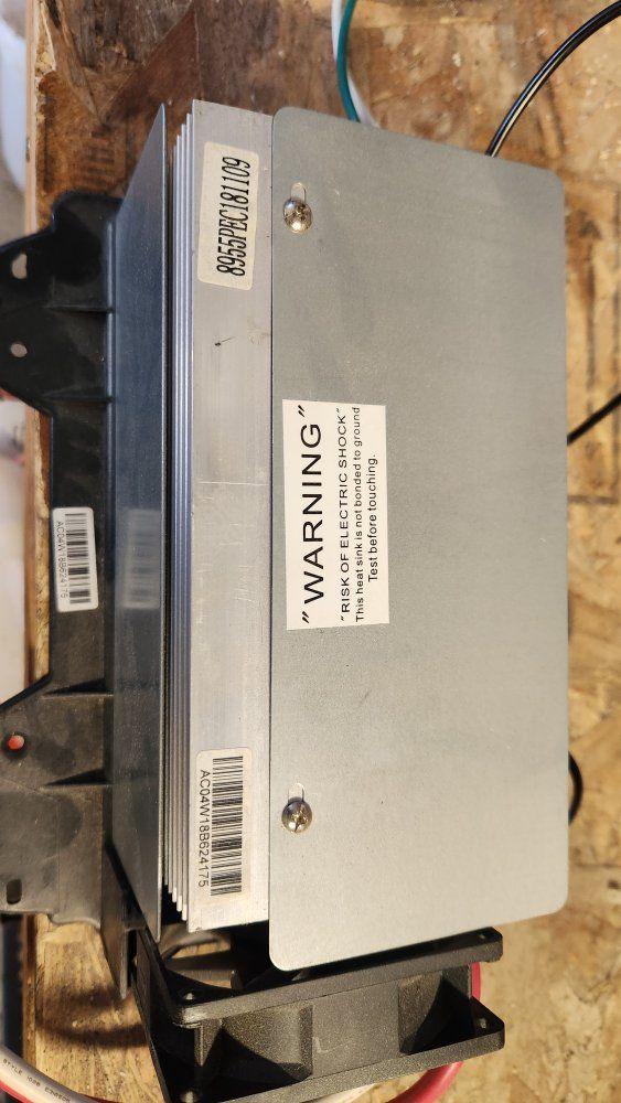 camper trailer AC/DC 12V Power Inverter charger - from 2020 Mallard