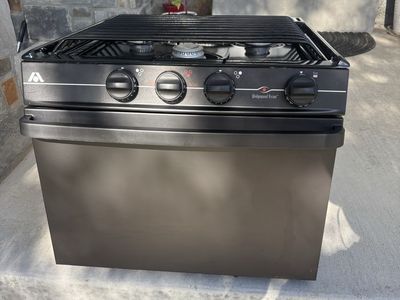 Atwood Mobile Products RV 3 burner propane range and oven
