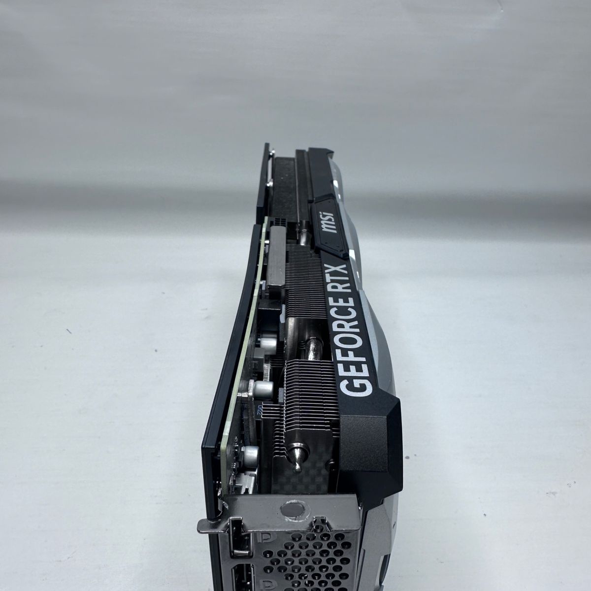 Main image 6