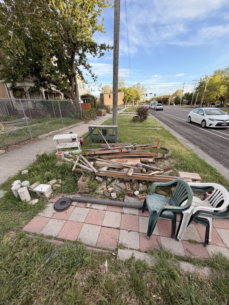 FREE STUFF! (Chairs, wood, etc.)