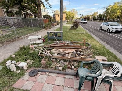 FREE STUFF! (Chairs, wood, etc.)