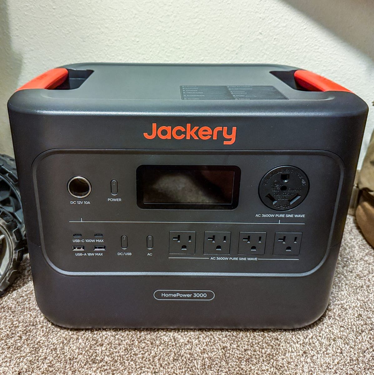Jackery Solar setup - HomePower 3000 and Saga series 500w Solar panels
