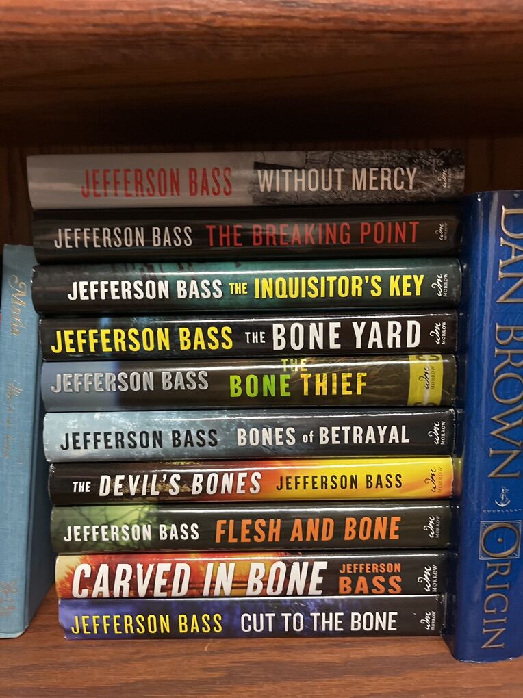 Book Lot Jefferson Bass $25 For All
